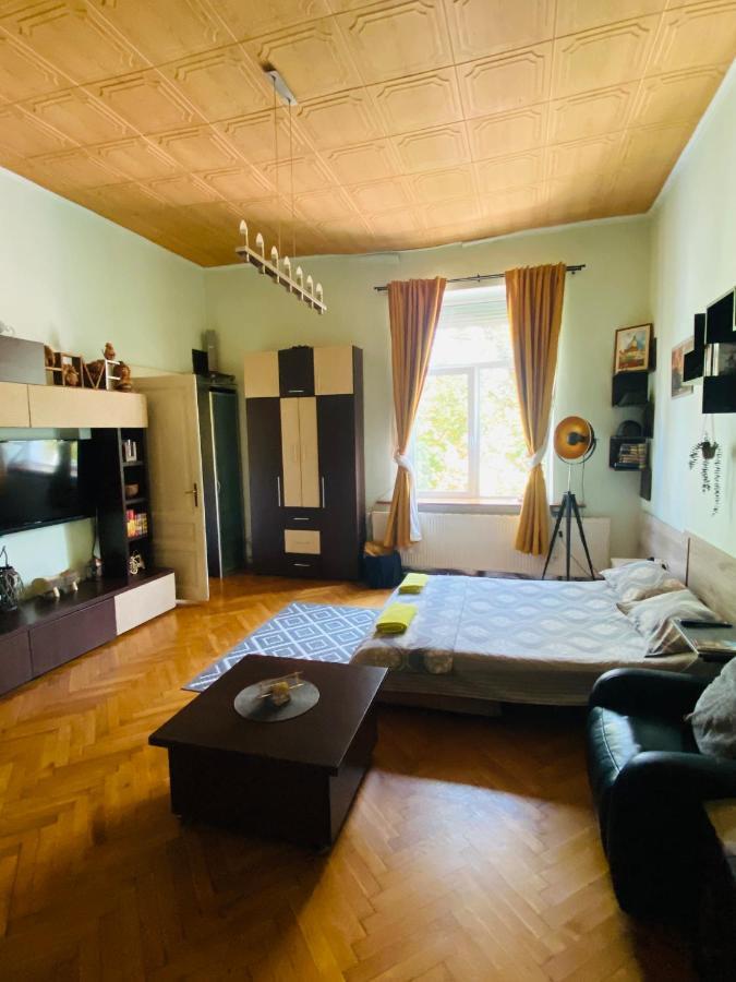 בראשוב Central 2 Bedrooms Apartment מראה חיצוני תמונה